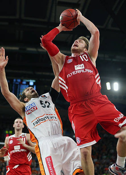 仅让球迷大 仅让球迷大