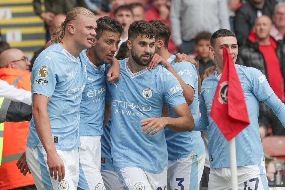 的期待与审 的期待与审