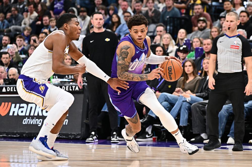 杨晨指出 杨晨指出