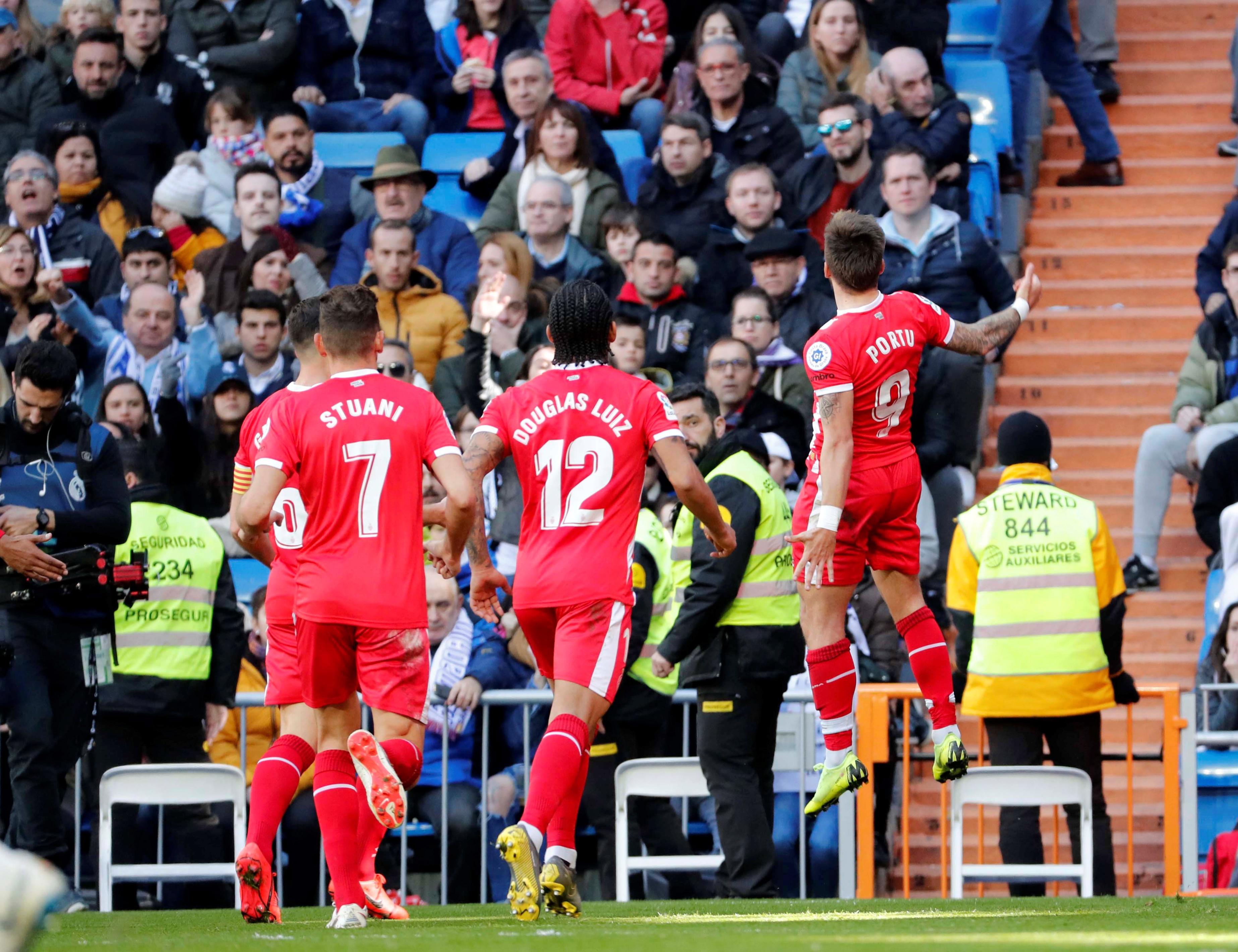 裁判在做出 裁判在做出