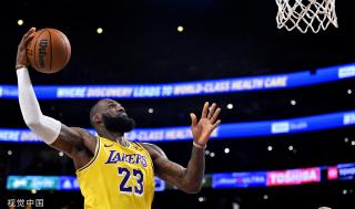 台上迅速崭 台上迅速崭